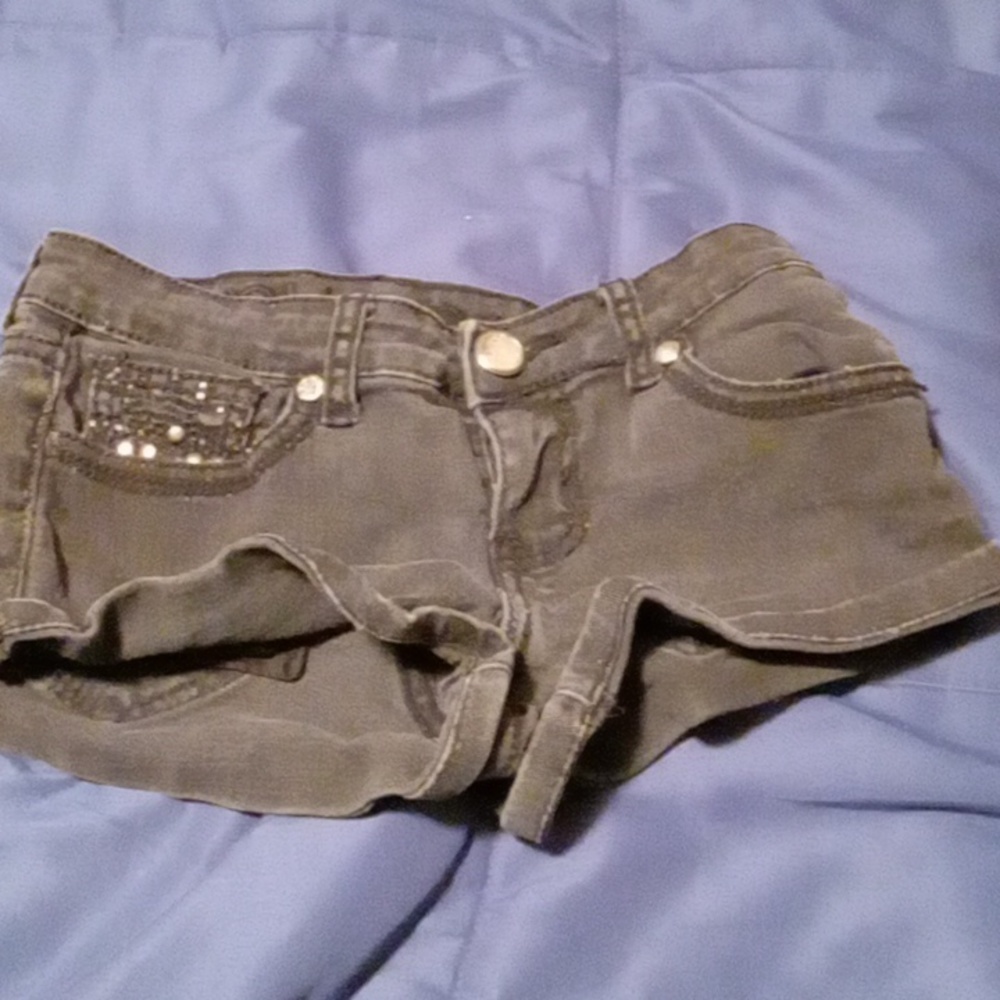 Short black